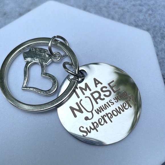 I Am A Nurse Silver KeyChain - Picture 8 of 9